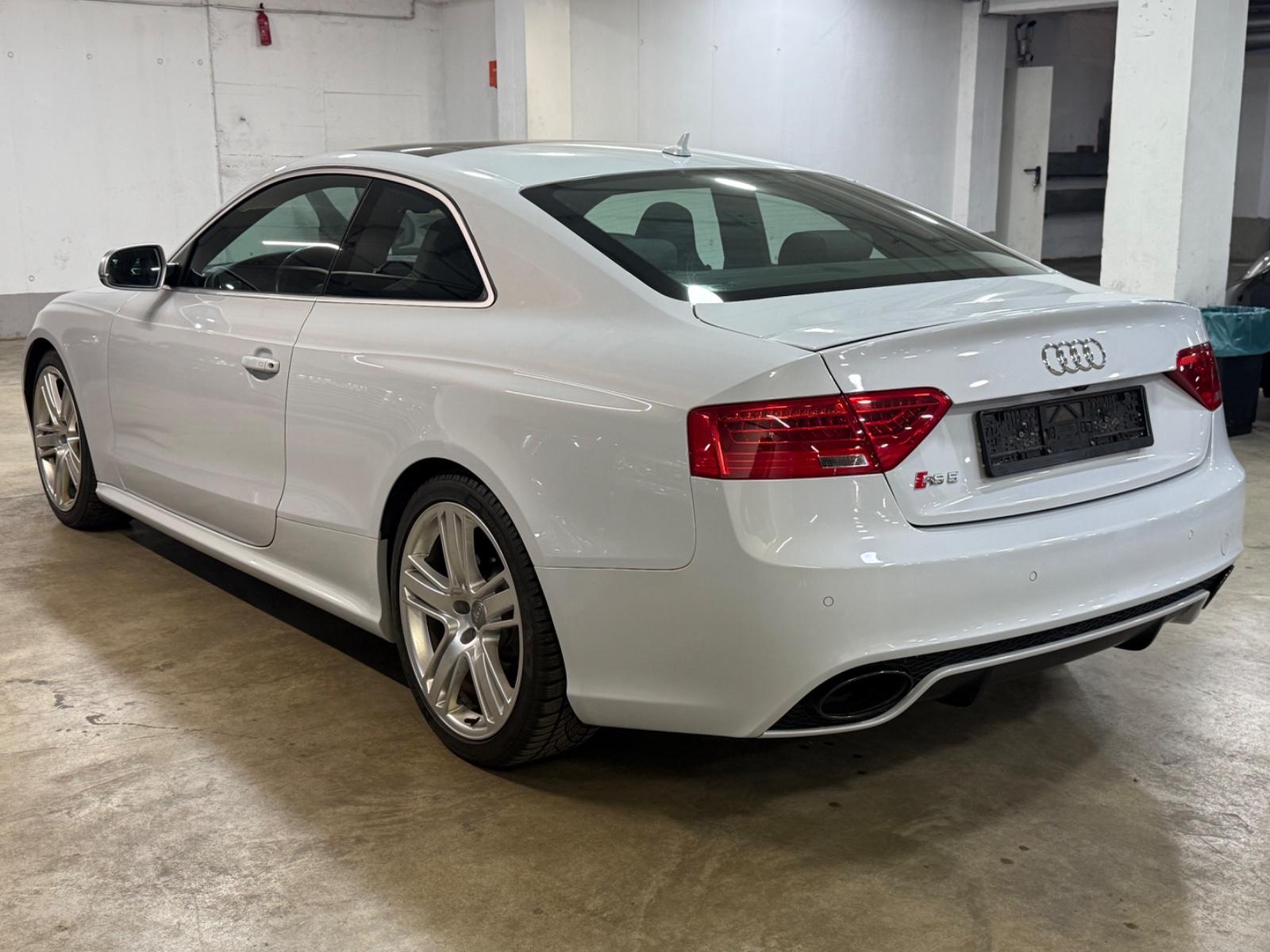 AUDI RS5 COUPE 4.2 FSI 450 ch 4X4 BVA - PHARES BI-XENON - CAMERA DE RECUL - TOIT OUVRANT