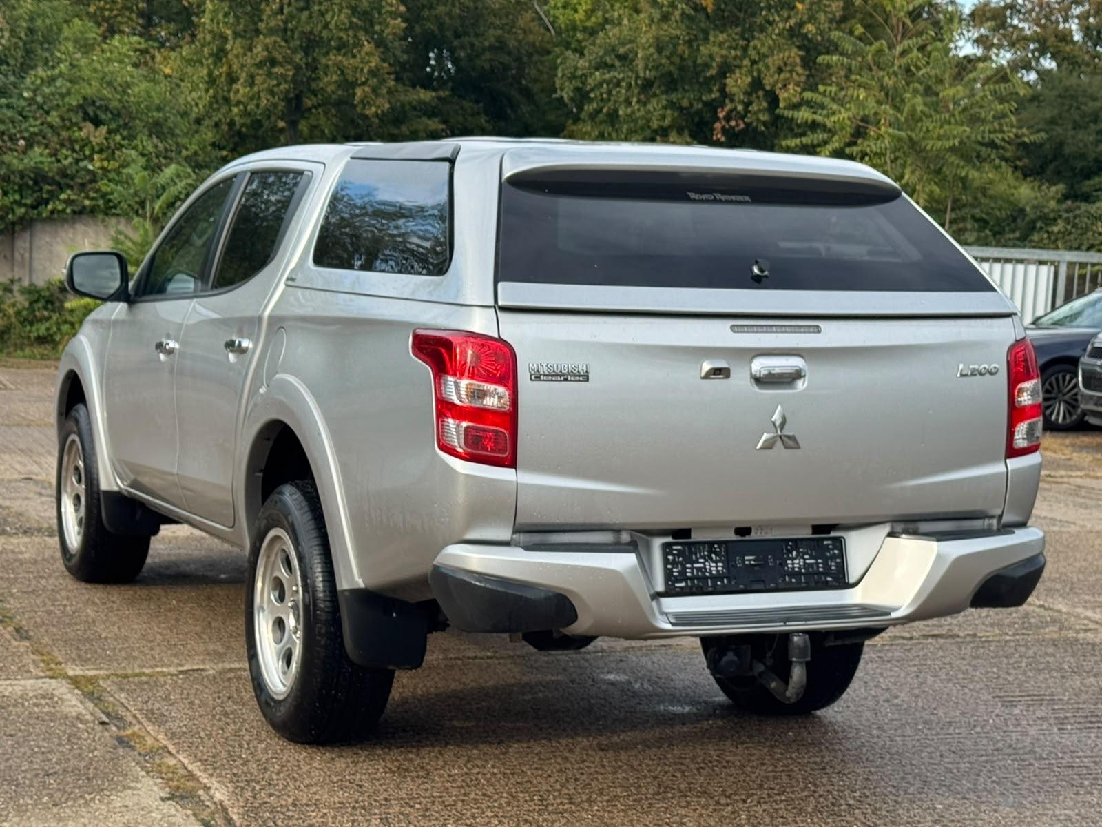 Mitsubishi L200 PLUS DOPPELKABINE 4WD ROADRANGER TÜV 10/27