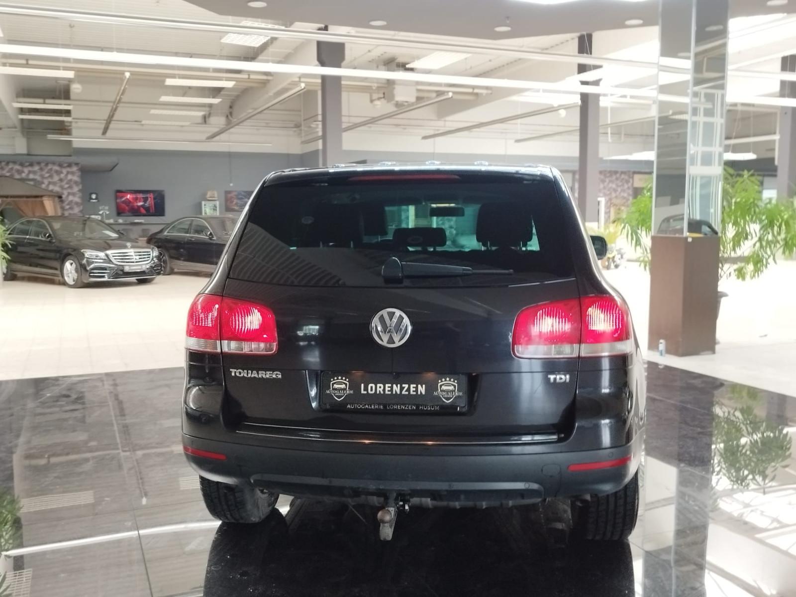 Volkswagen Touareg 2005 — photo 8