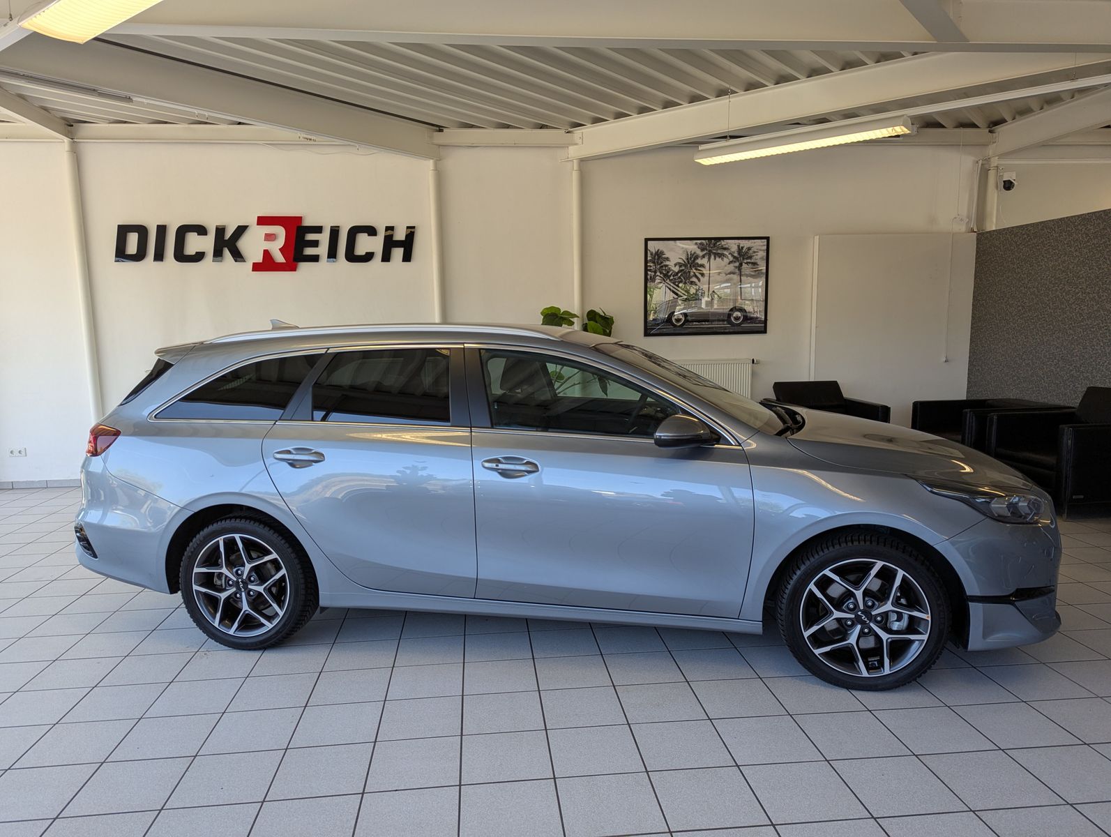 Fahrzeugabbildung Kia cee'd / Ceed 1.5 SW Ultim Style-Pak JBL ACC 7J