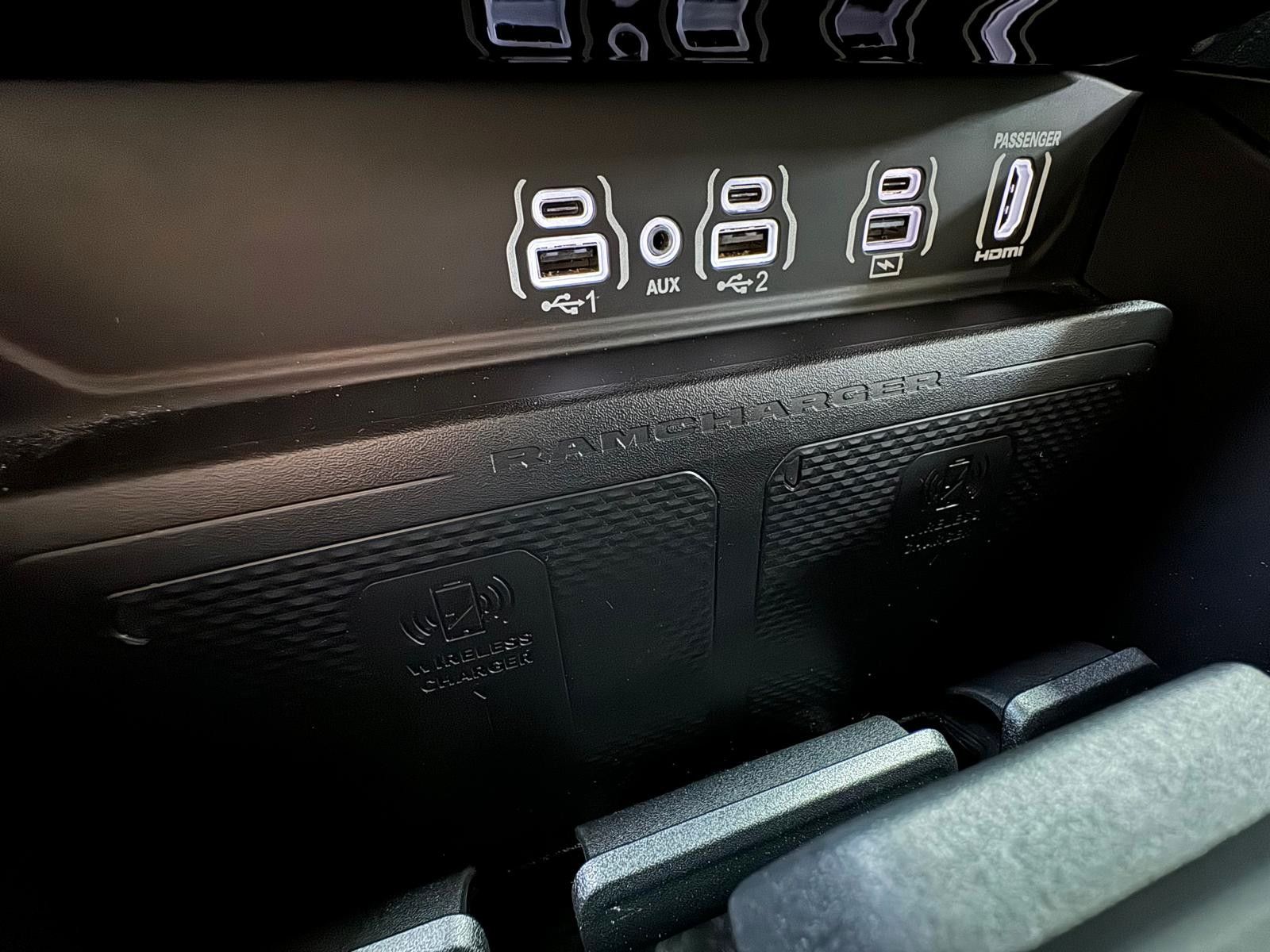 Fahrzeugabbildung Dodge RAM LIMITED HURRICANE 3.0L-HO 540 PS - RAMBOX