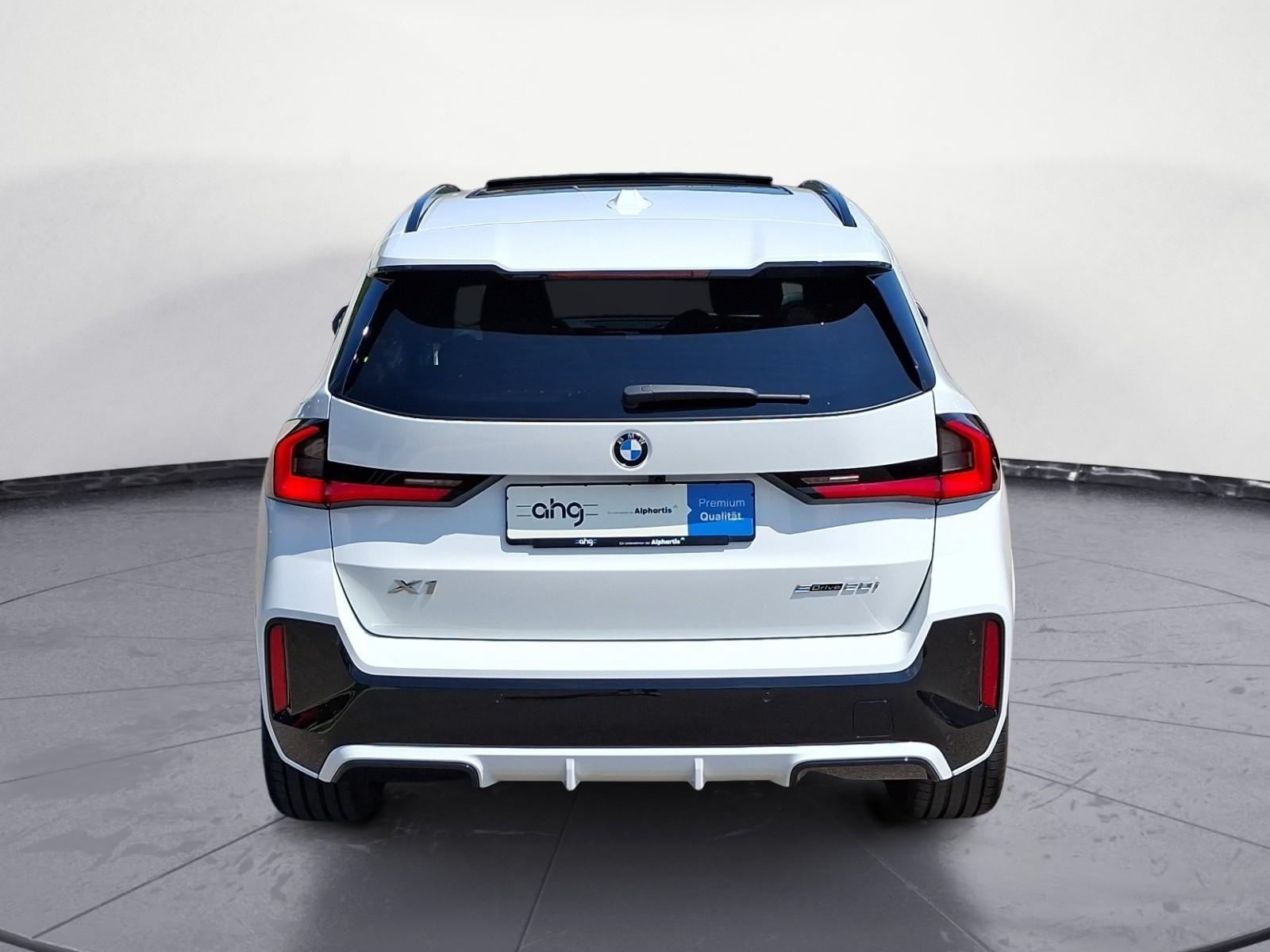 BMW X1 sDrive20i Aut. M Sportpaket Panorama el.Sitz, миниатюра 5