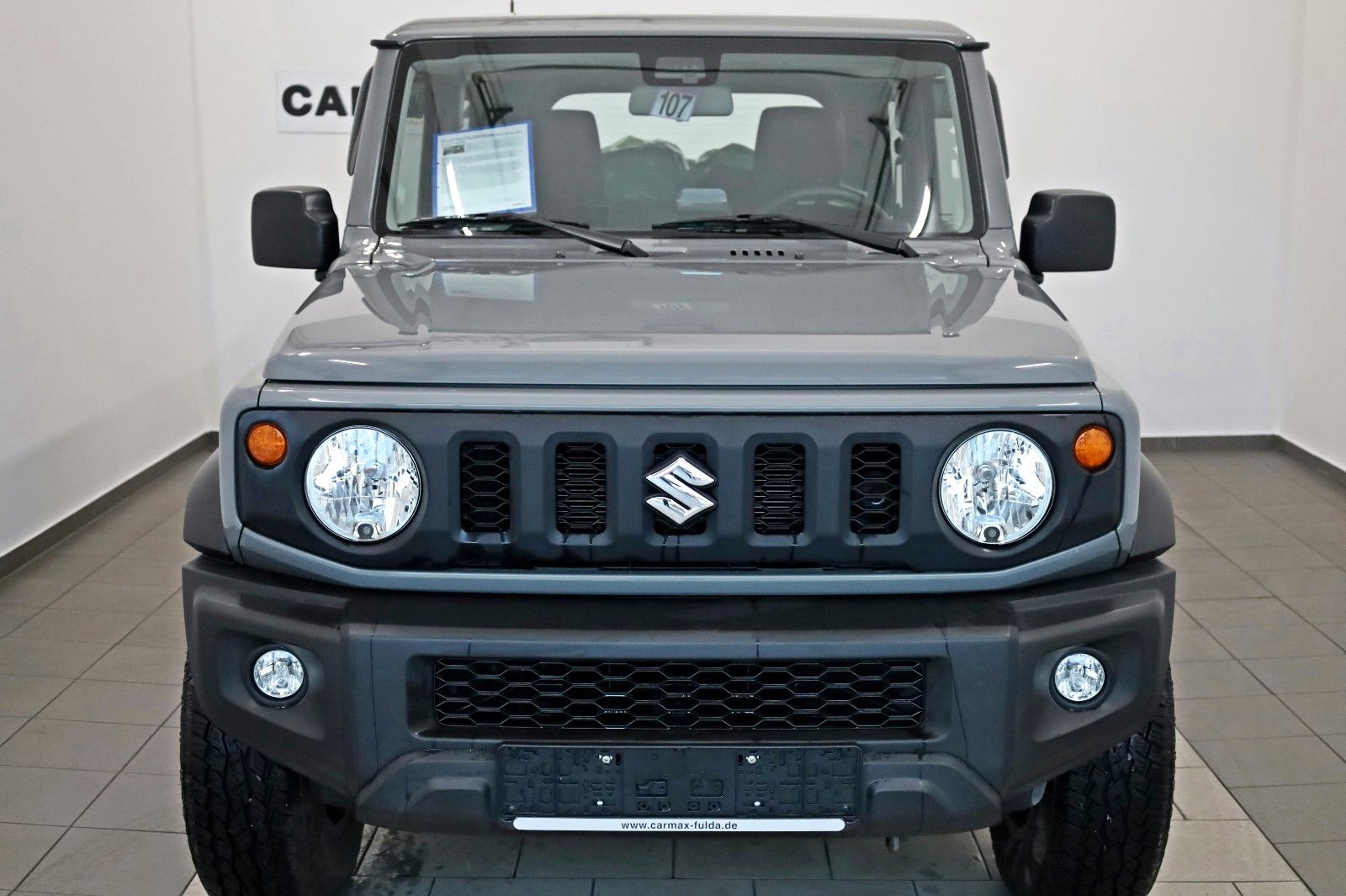 Fahrzeugabbildung Suzuki Jimny Comfort AllGrip NFZ,Temp,SH,8 fach bereift