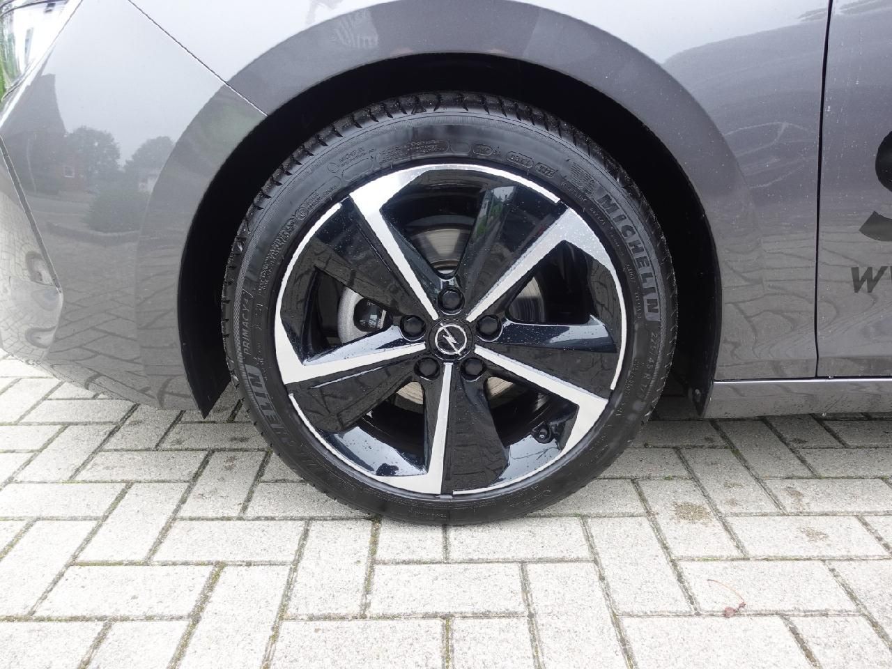 Fahrzeugabbildung Opel Astra L Lim. 1,2 Elegance
