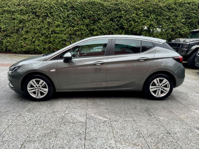 Opel Astra K Lim 1.4 Turbo *LED*AHK*PDC*1.Hand*