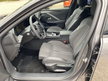 Bild 7 Opel Astra GS ST AT8/NAVI/SHZ+LHZ/PDC vo+hi+360Cam