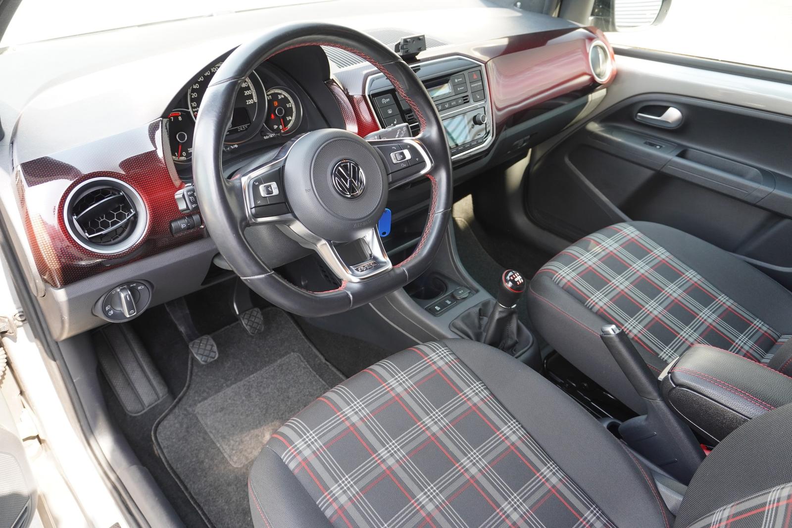 Volkswagen up! 1.0 TSI GTI AAC KAMERA SHZ TEMP 1.HAND