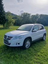 Volkswagen Tiguan 2.0TDI 4motion AHK 140PS TÜV 4/27 v... - Volkswagen Tiguan mit Diesel-Antrieb: 140 Ps