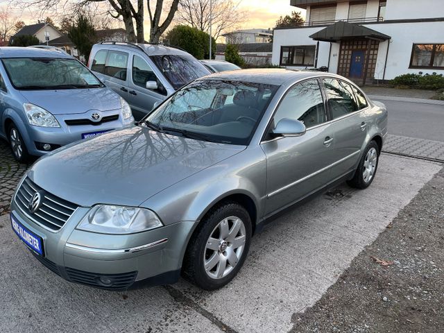 Volkswagen Passat Lim. Highline - 126.720km, TÜV neu