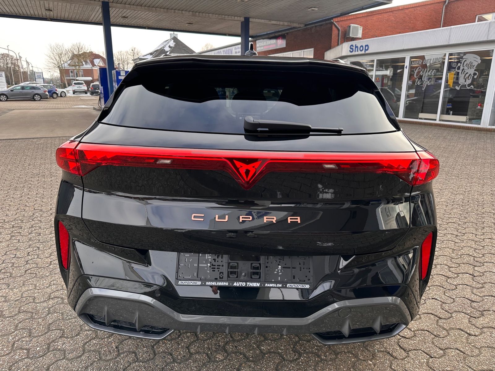 Fahrzeugabbildung CUPRA Terramar 2.0 TSI 4Drive VZ DSG Pano/ACC/AHK/NAVI