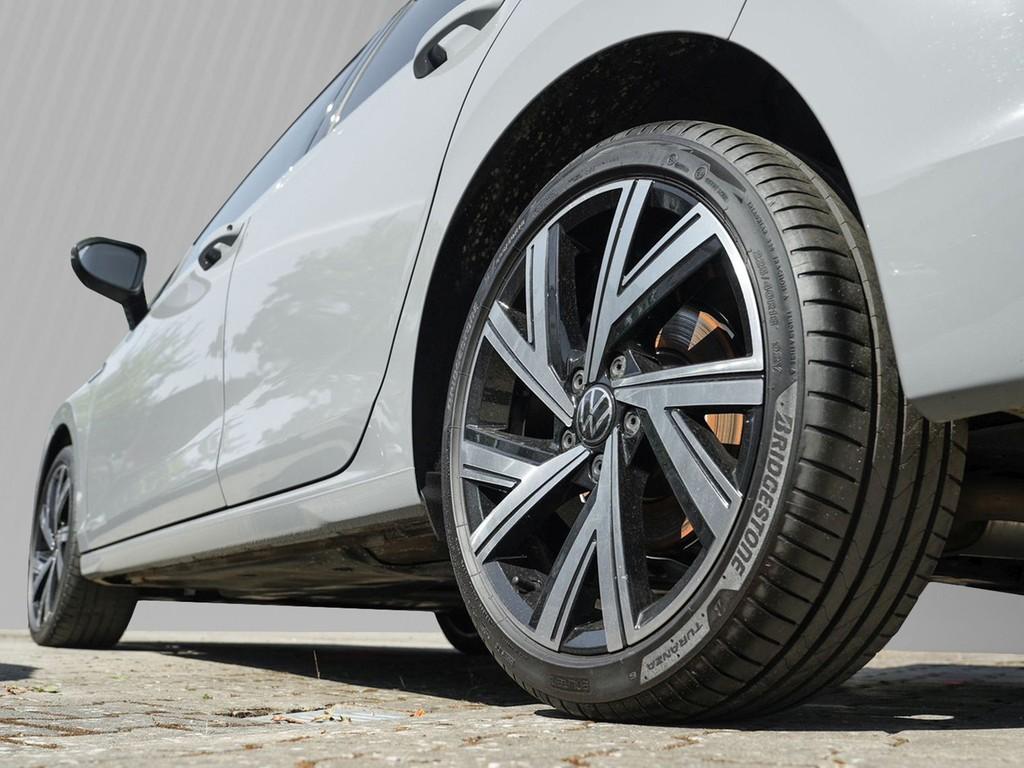 Volkswagen Golf 1.5 TSI DSG Style *18" Bergamo*LED*Navi*App, миниатюра 5