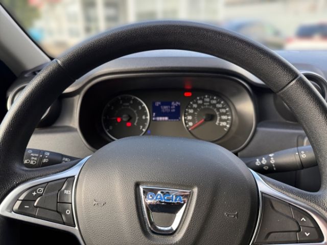 Fahrzeugabbildung Dacia Duster II Comfort 4WD +KLIMA+RADIO+BLUETOOTH+UVM