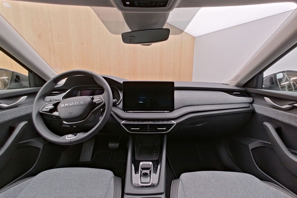 ŠKODA Octavia Octavia Combi 1.5 TSI mHEV 110 kW Selection – Bild 7 von 13