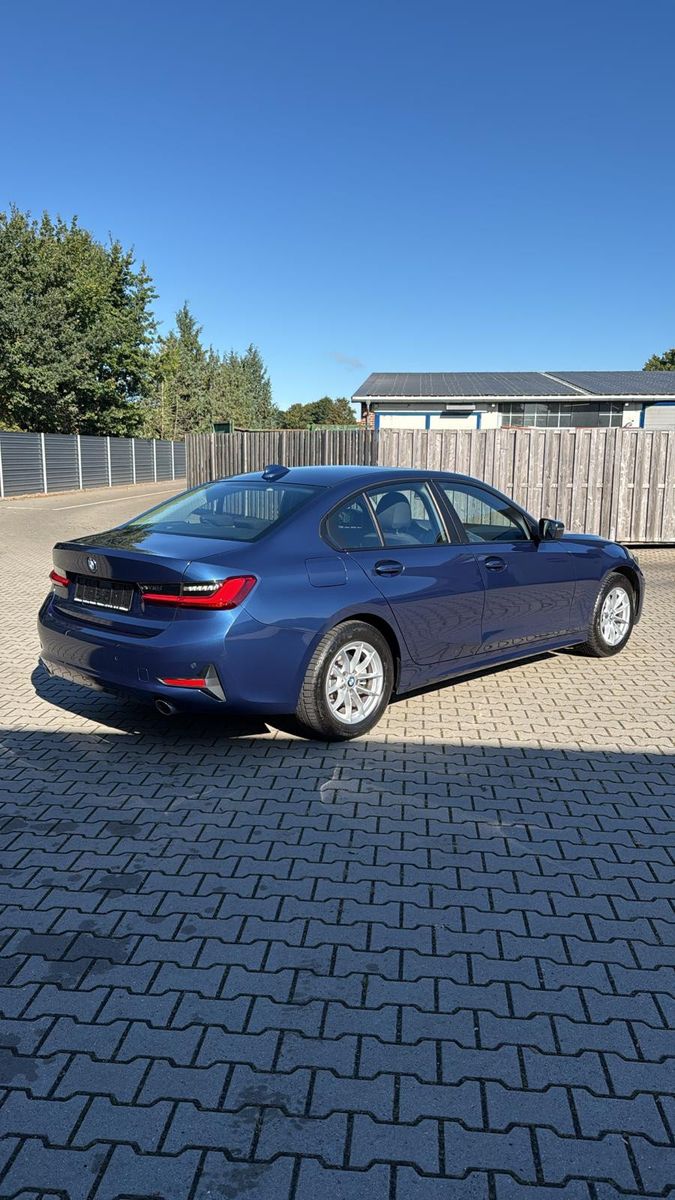 BMW 318d 3 Limousine foto 3