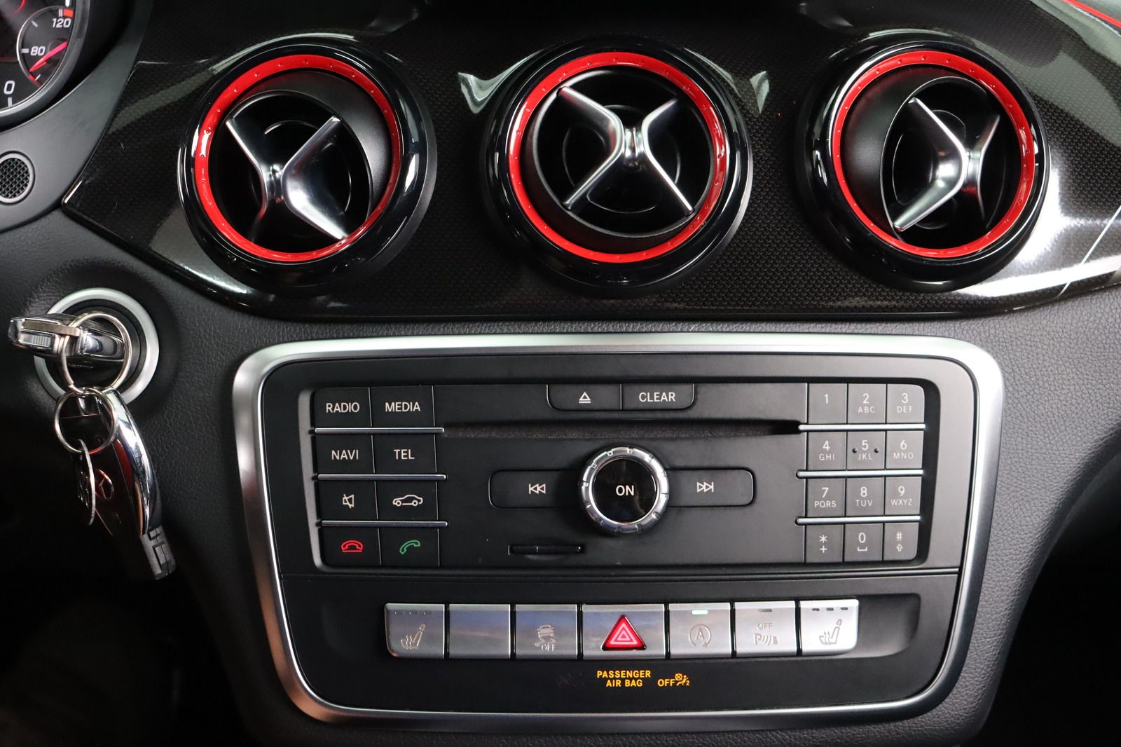 Fahrzeugabbildung Mercedes-Benz CLA 45 AMG 4Matic Coupe * Led * Navi * Alcantara