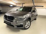 BMW xDrive30d LEDER+NAVI+PANORAMA+PDC+AHK... - BMW X5: Massagesitze