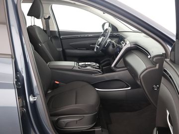 Hyundai TUCSON - 11