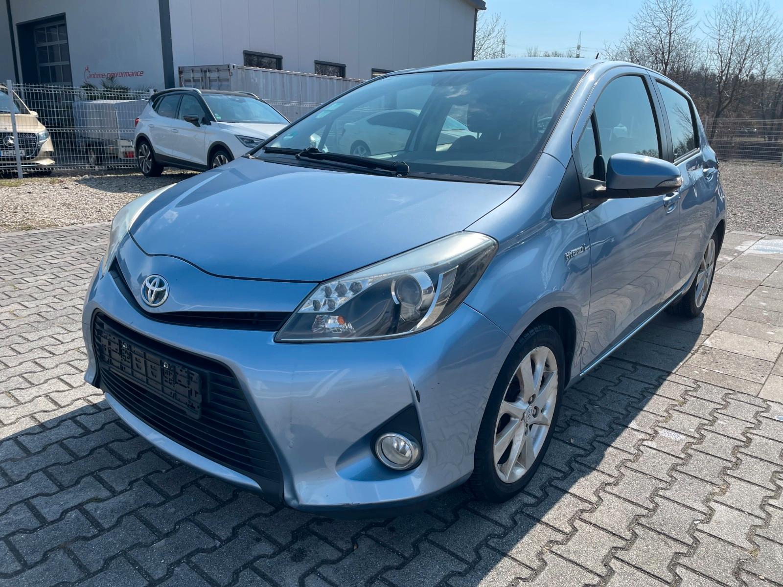 Toyota Yaris Hybrid Club Kam,Navi,Alu,Klimaauto
