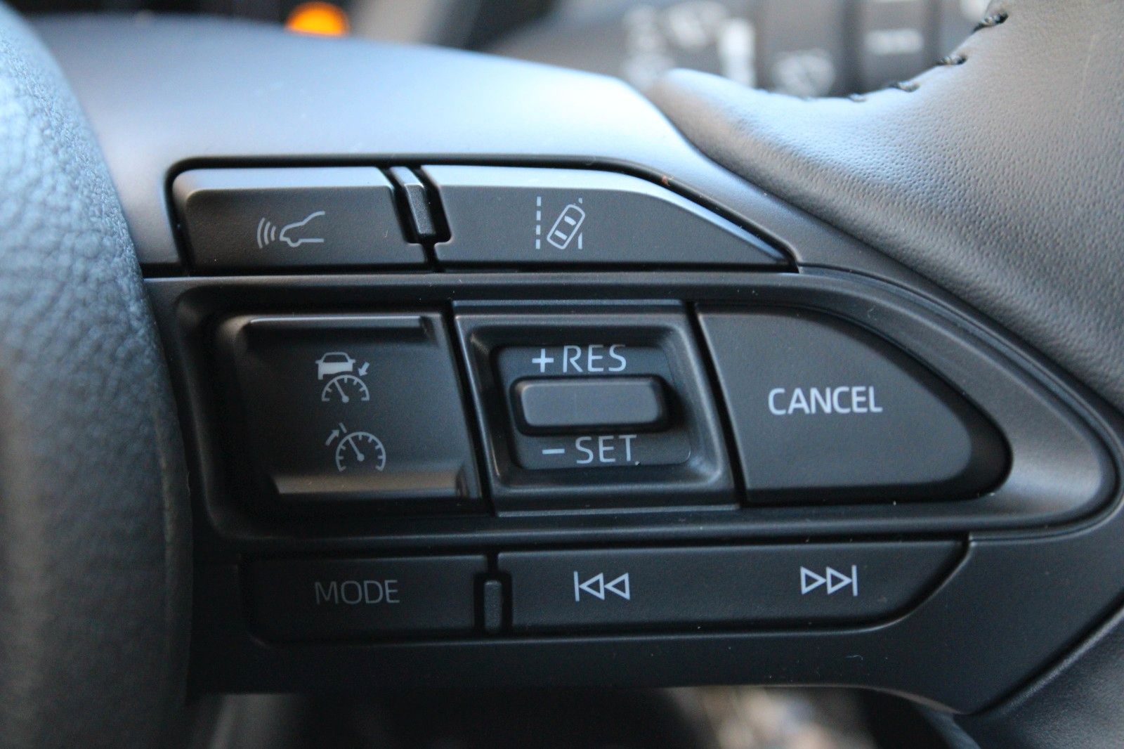 Fahrzeugabbildung Toyota Aygo X Play AUTOMATIK + Alu + AKR