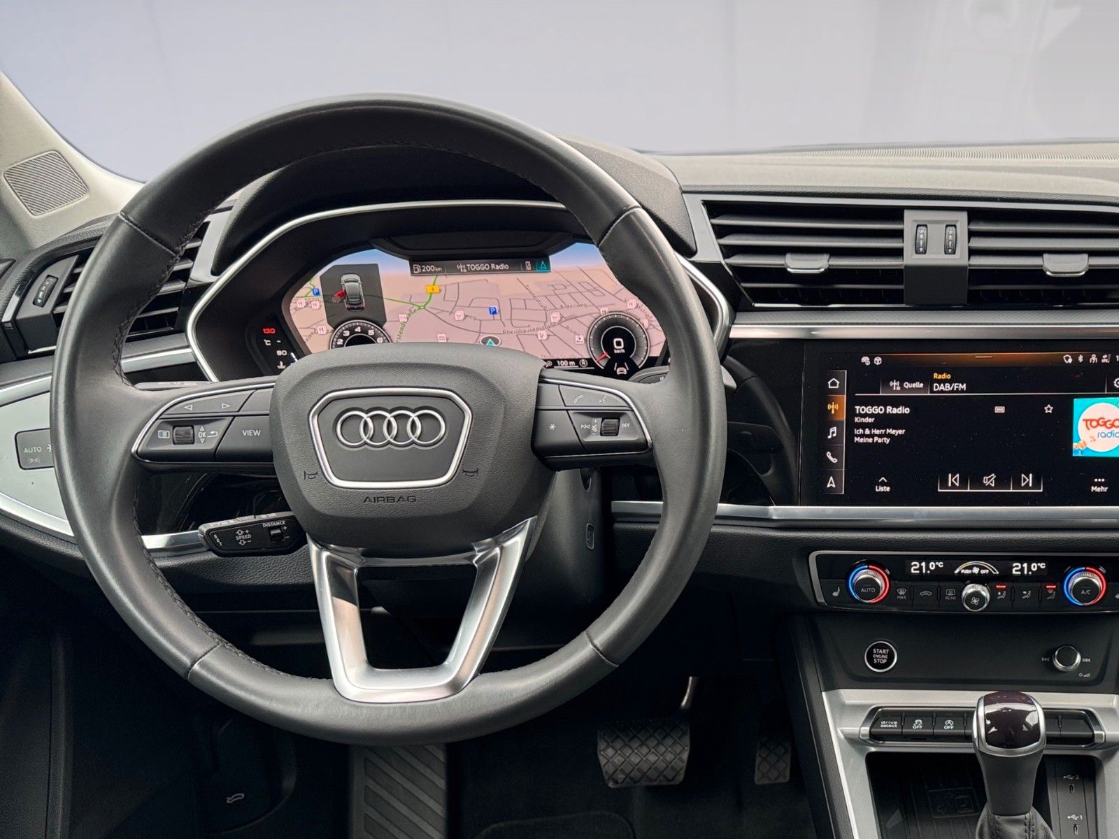 Fahrzeugabbildung Audi Q3 Sportback 35 TFSI S tronic