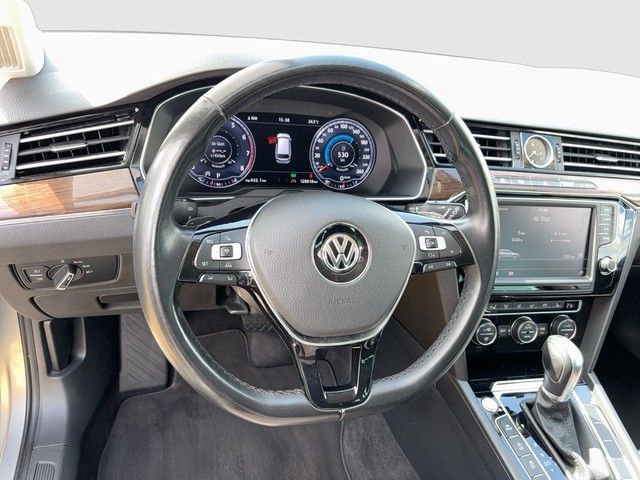 Passat Variant R-Line 2.0 TSI 360°AHK KESSY ACC