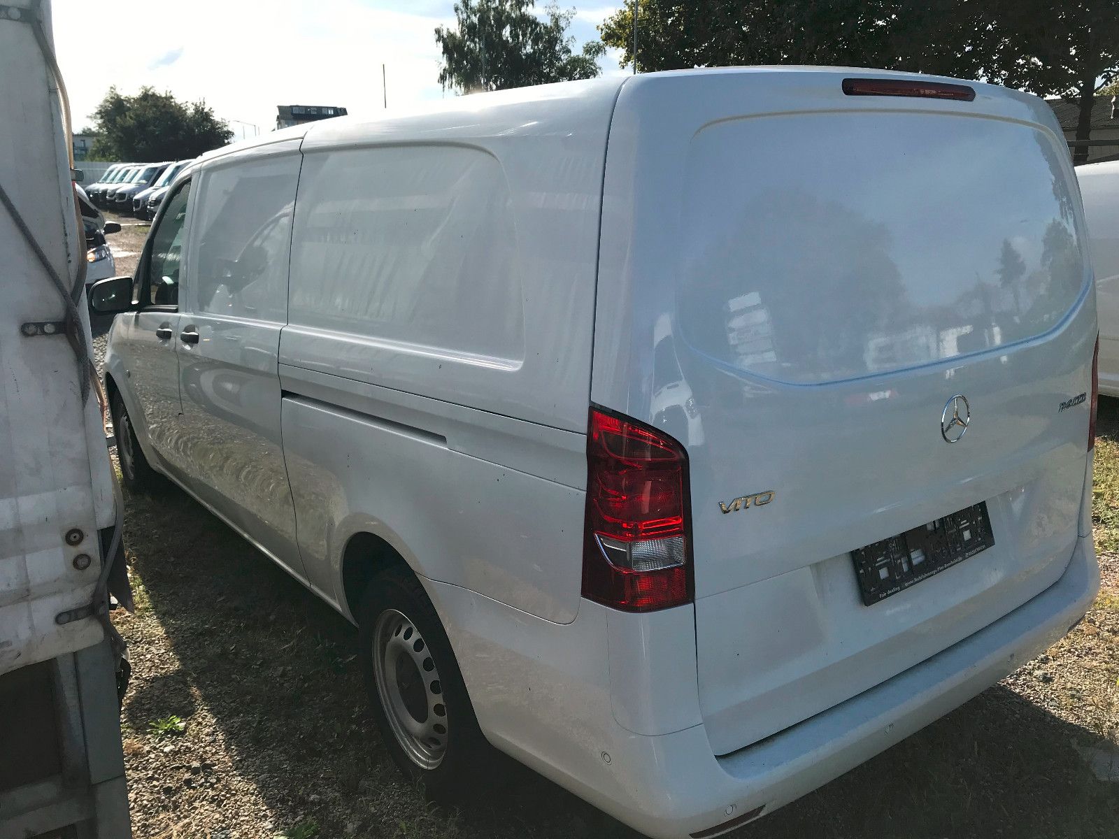 Fahrzeugabbildung Mercedes-Benz Vito Kasten 114 RWD extrala,Automatic,90910Km
