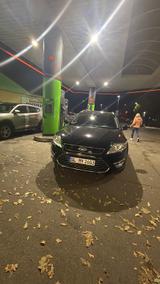 Ford Mondeo 2,2TDCi 200PS Diesel Schalter, ACC - Ford Mondeo aus 2013 mit Diesel-Antrieb: Kombi