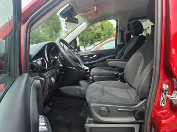 Mercedes V 220 - 7