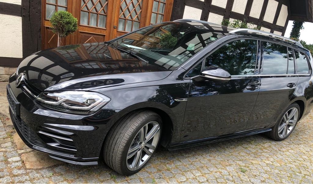 Image of Volkswagen Golf