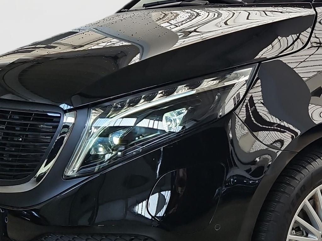 Fahrzeugabbildung Mercedes-Benz EQV 300 extralang 8 Sitze 2x Klima 2x elektr. ST