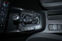 Fahrzeugabbildung Ford Focus Cool & Connect NAVI + WinterPaket + PDC