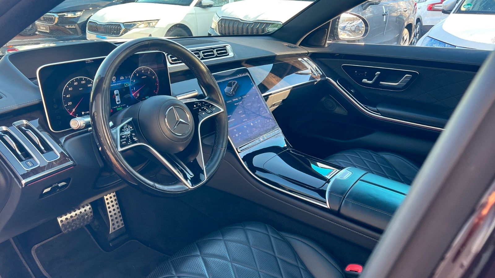 Fahrzeugabbildung Mercedes-Benz S500 4Matic Lang*AMG*LUFT