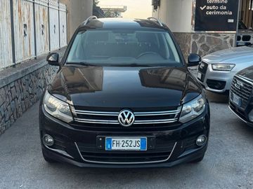 Volkswagen Tiguan - 2