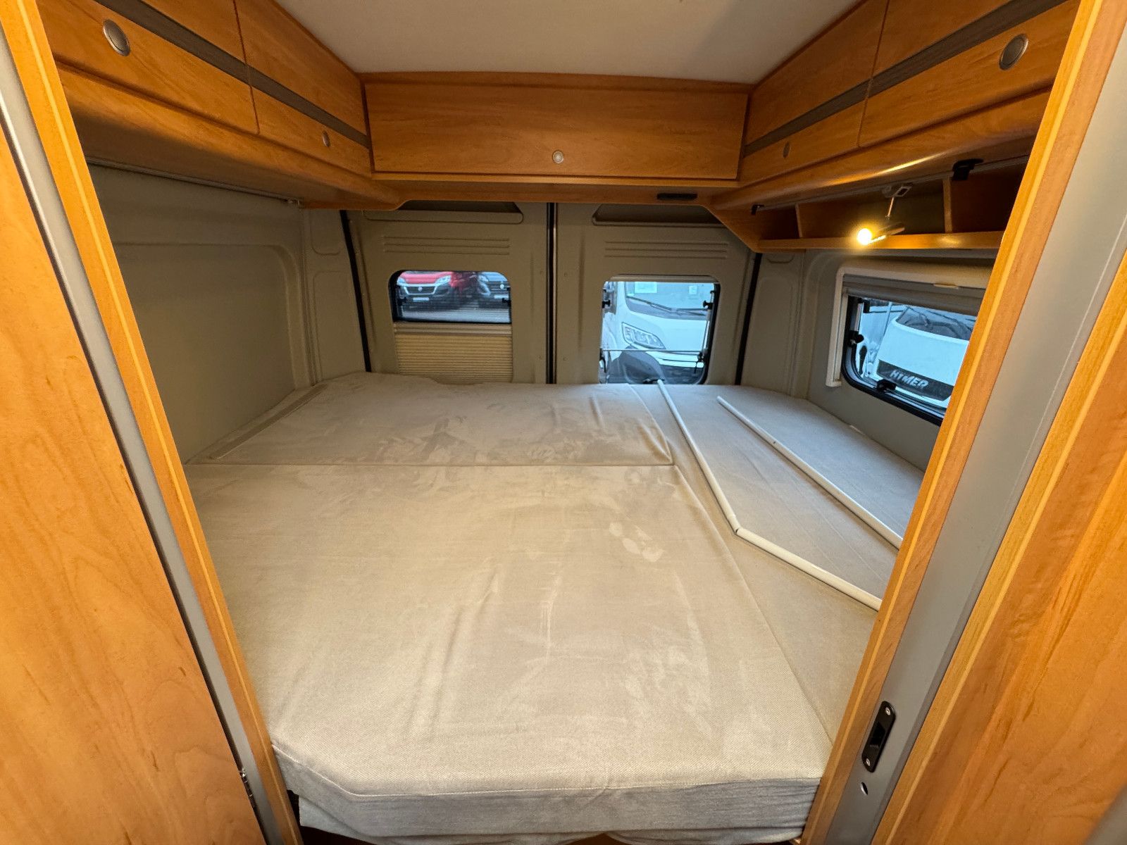Fahrzeugabbildung Pössl Roadstar 640 DK DACHKLIMA AHK NAVI KAMERA LED 1H
