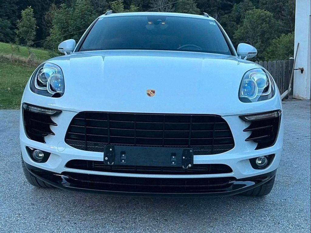 Image of Porsche Macan