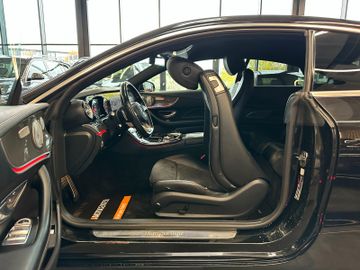 Mercedes-Benz E 200 E Coupe *AMG*360*Parkass*LED*