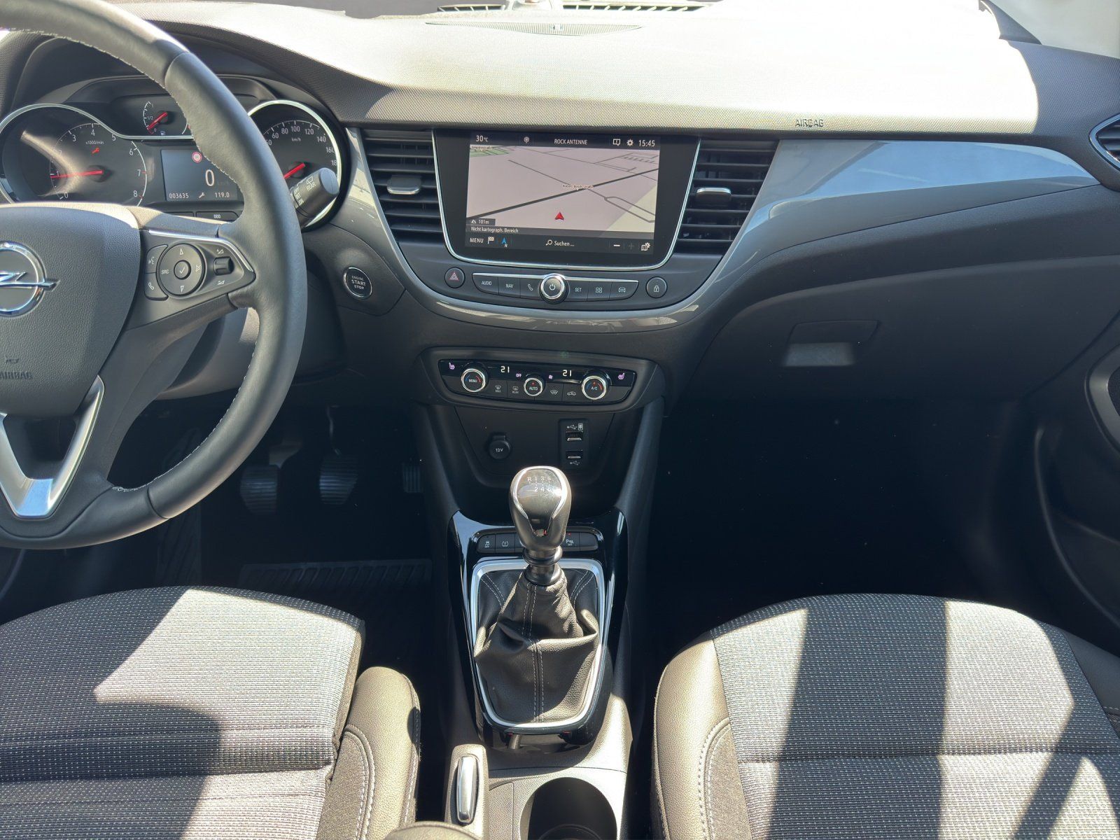 Fahrzeugabbildung Opel Crossland 1.2 Turbo Elegance LED/KAMERA/NAVI/GRA