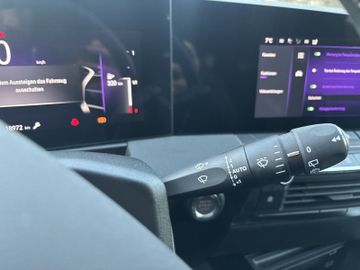 Bild 23 Opel Astra GS ST NAVI/SHZ+LHZ/PDC vo+hi+360Cam/LED