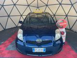 Toyota Yaris 1.4 D-4D DPF 5 porte Now - Toyota Yaris mit Diesel-Antrieb: Automatik