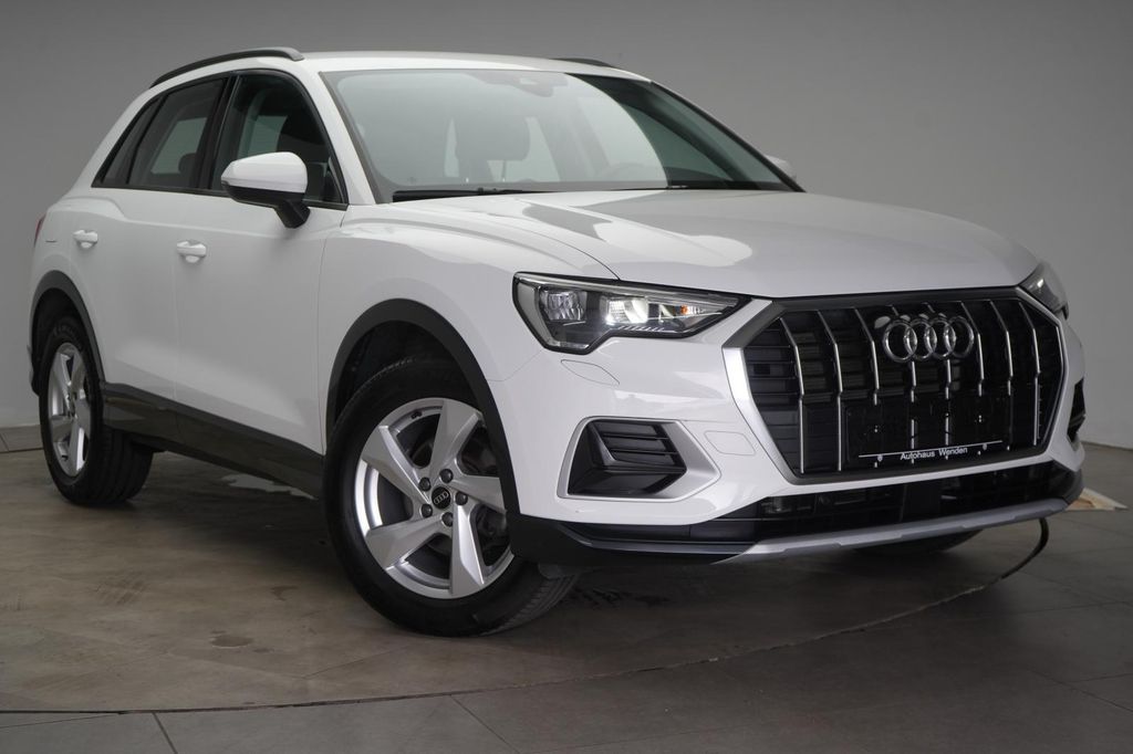 Image of Audi Q3