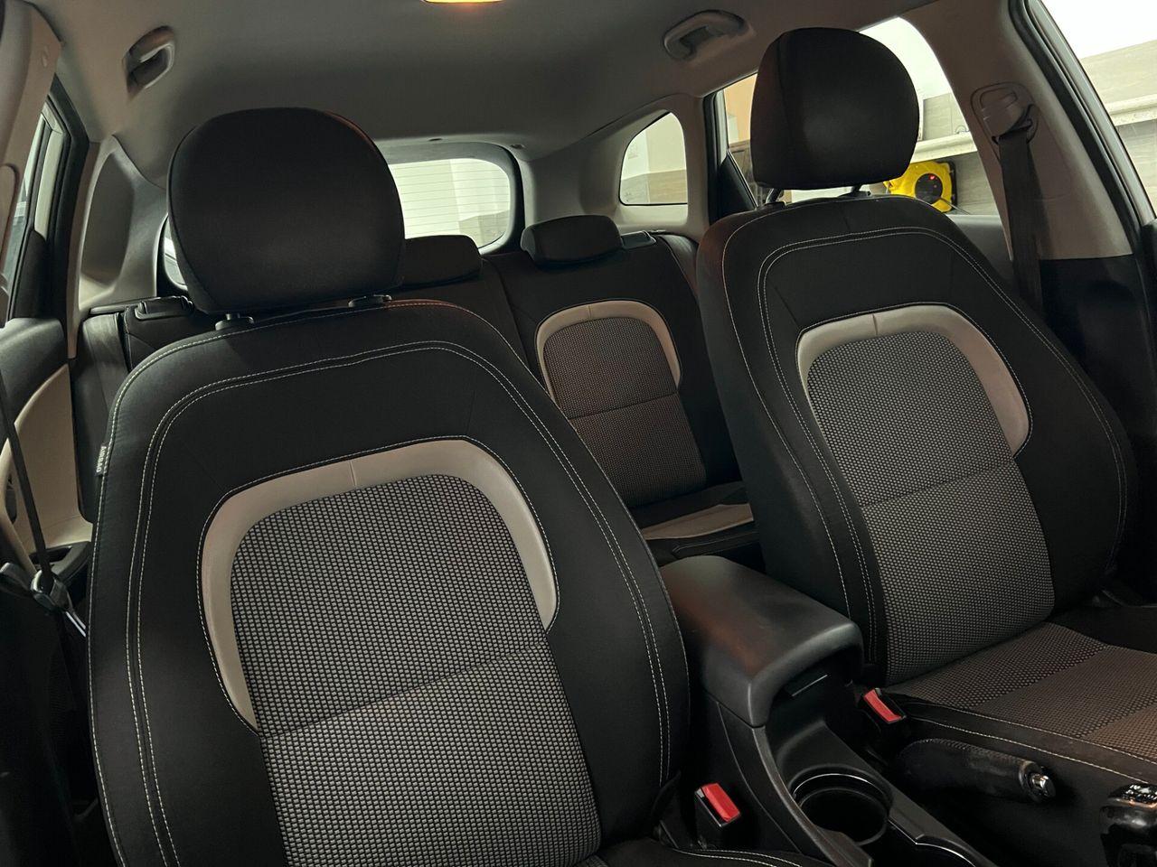 Kia cee'd 2015 — photo 13