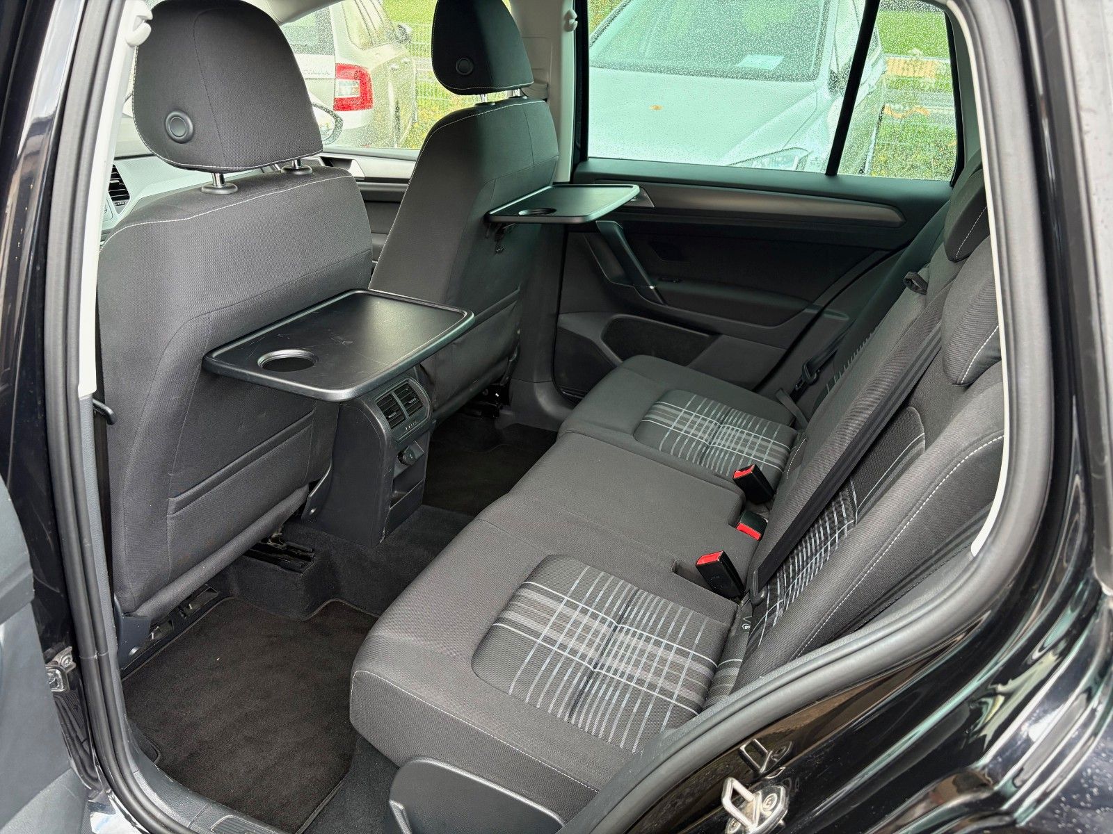 Fahrzeugabbildung Volkswagen Golf Sportsvan VII 1.6 TDI Xenon AHK LOUNGE 2.HD