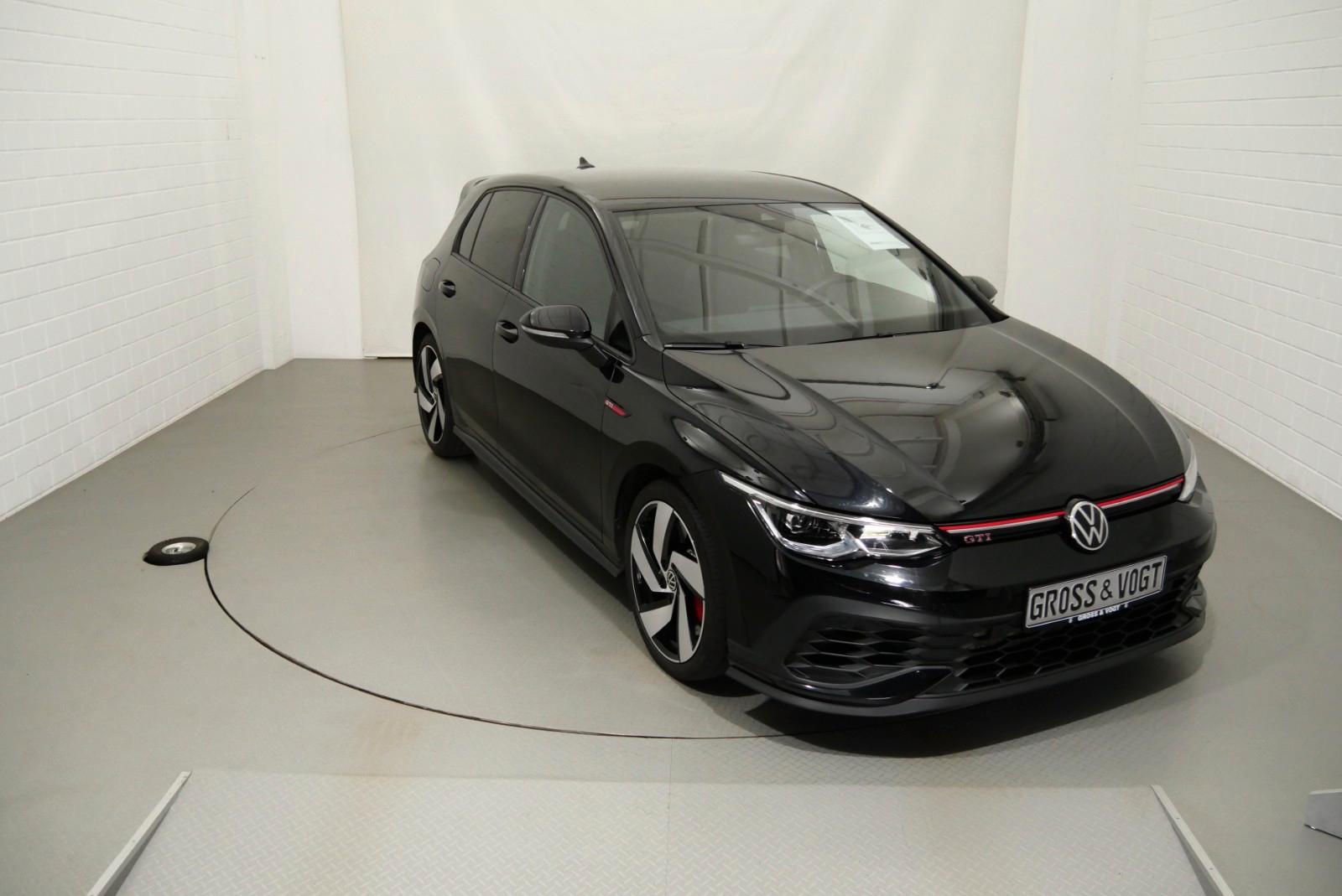 Volkswagen Golf VIII GTI Clubsport ACC KAMERA LED PDC