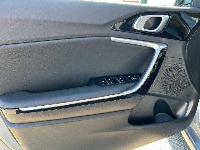 Kia Ceed_sw GOLD Plus 1.5 T-GDI Automatik Navi Klima