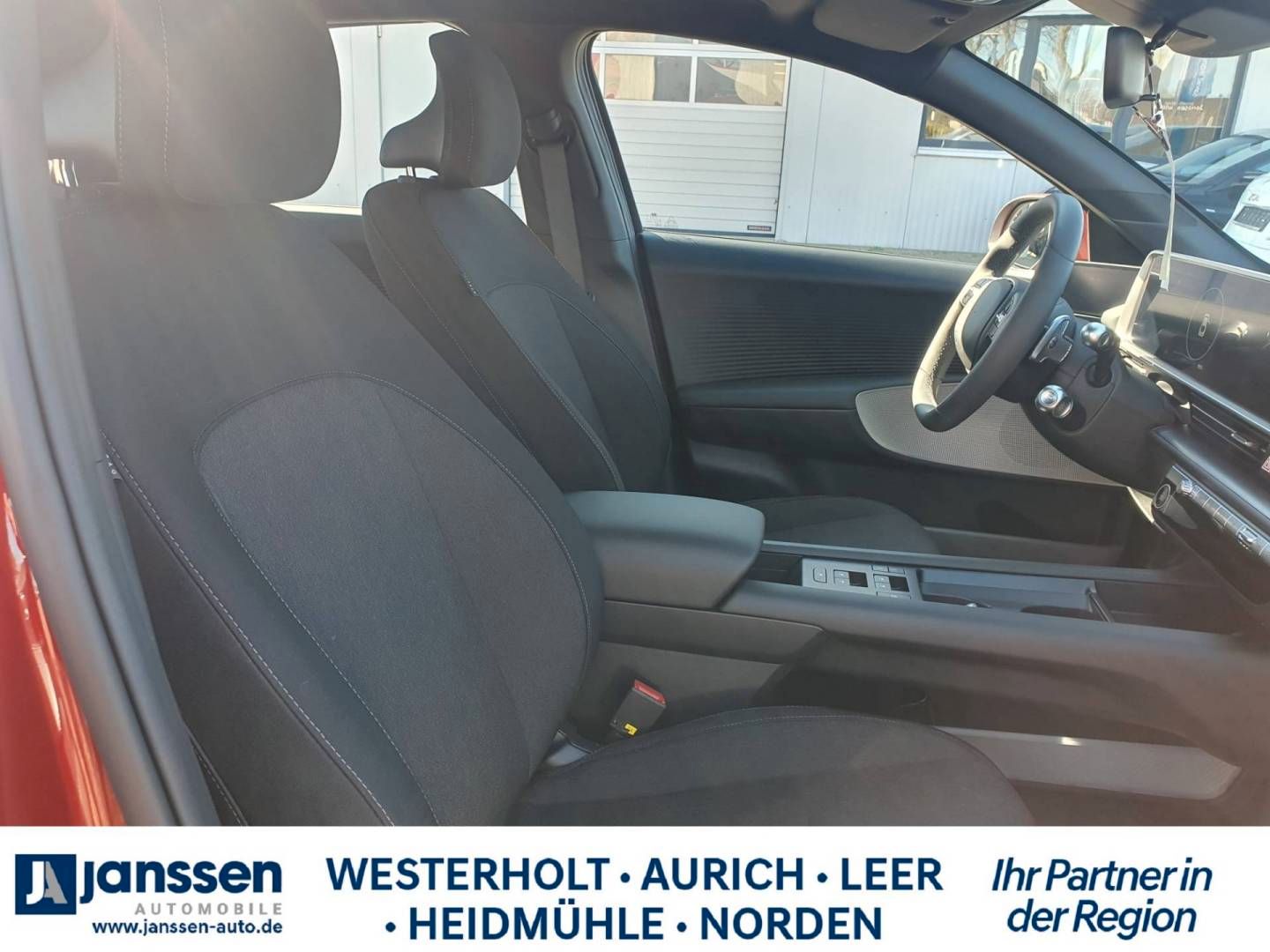 Fahrzeugabbildung Hyundai IONIQ 6 Heckantrieb 53kWh Batt. Basismodell