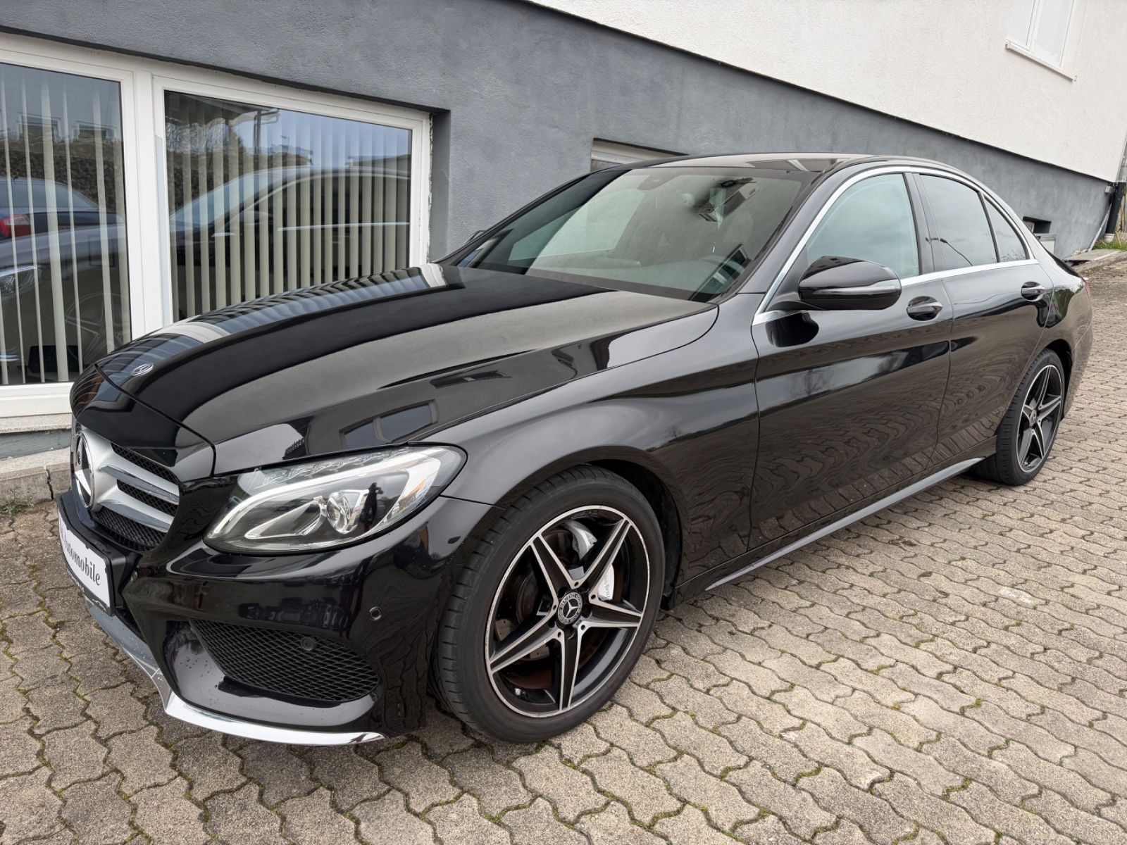 MERCEDES-BENZ C 180 D Limousine AMG LINE LEDER NAVI LED KAM