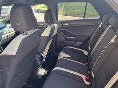 Fahrzeugabbildung Volkswagen T-Roc Sport 1.5 TSI ACT DSG Navi LED PDC RFK