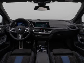 Fahrzeugabbildung BMW 120i M Sport Pro Kamera DAB HiFi AHK Lenkrhz 19"