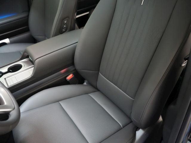 IONIQ 9 UNIQ 110kWh 4WD 6-SITZER+NAVI+360 GRAD K