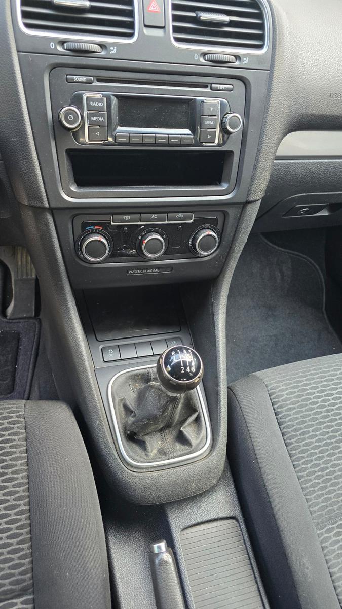 Volkswagen Golf 2012 — photo 7